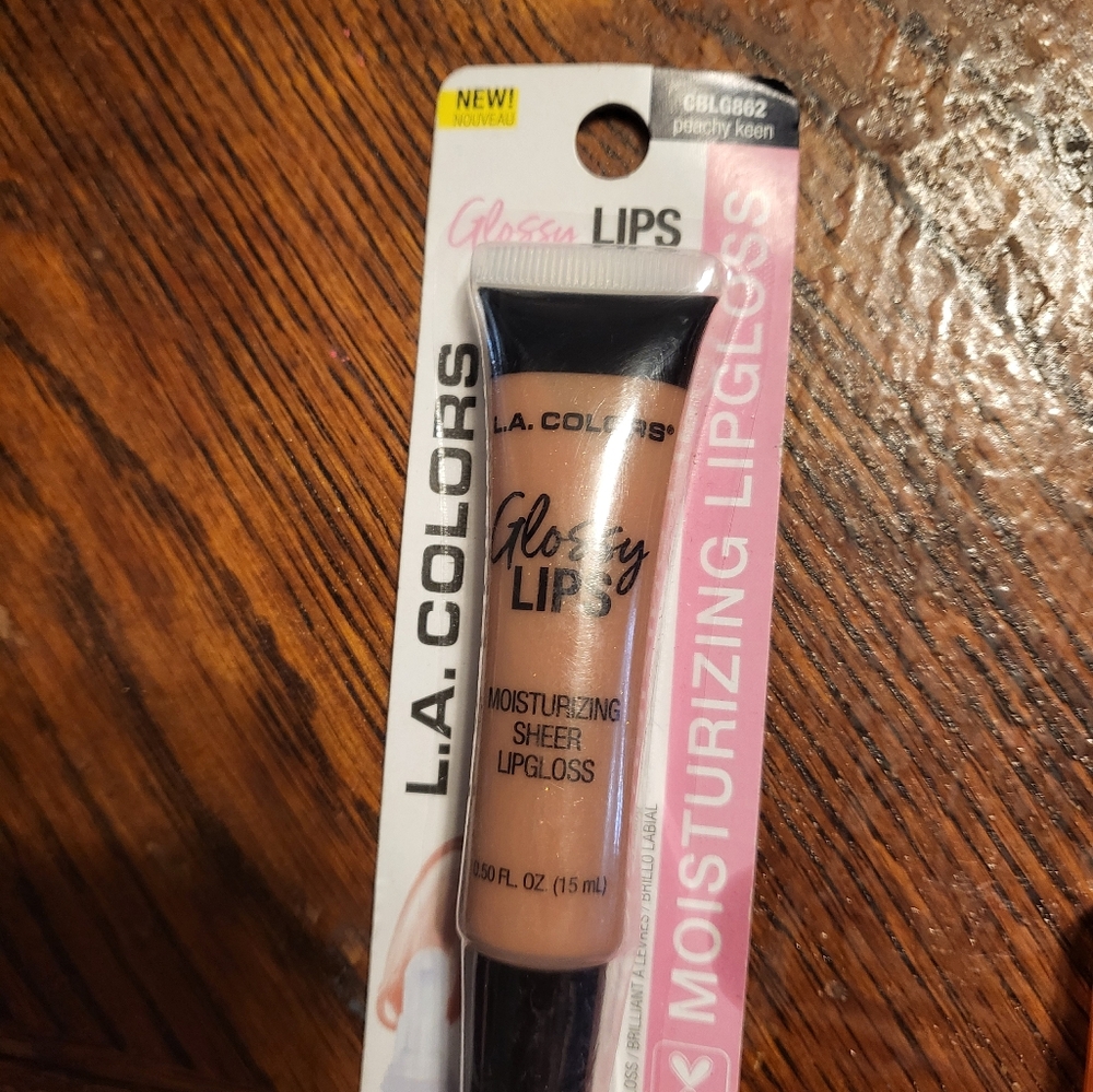 Makeup bundle - Picture 5 of 6